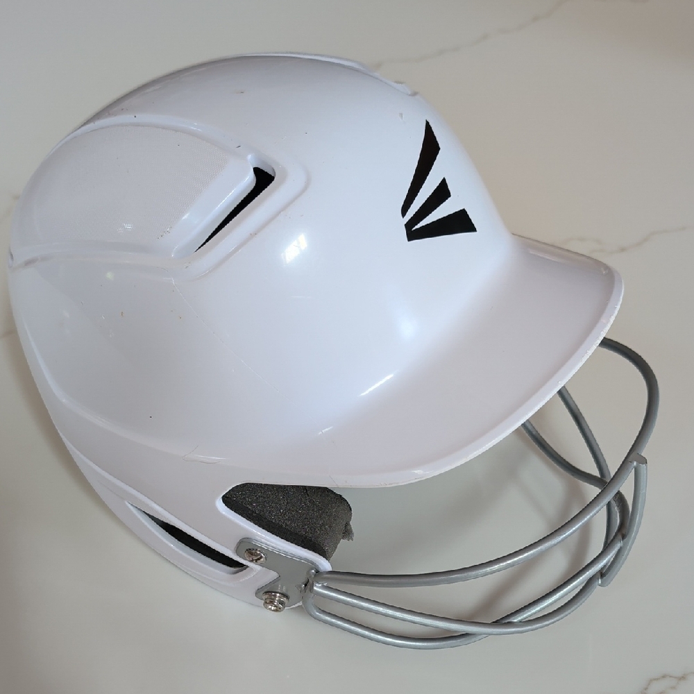 Easton Softball Helmet With Face Guard, Size 6 5/8" - 7 1/4", White
